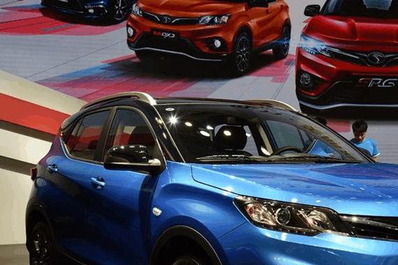 年轻白领手握十万，帝豪GS和东南DX3谁更值得买？