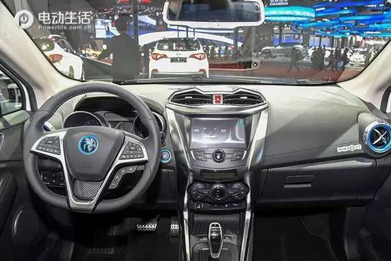 女人就看外观 元EV续航200km/下半年上市