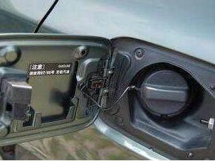 ?汽车油箱盖打开出现这种情况需要特别注意