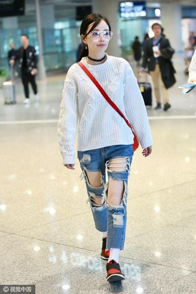 继热巴李小璐渔网袜配破洞裤后,林允辣眼睛的