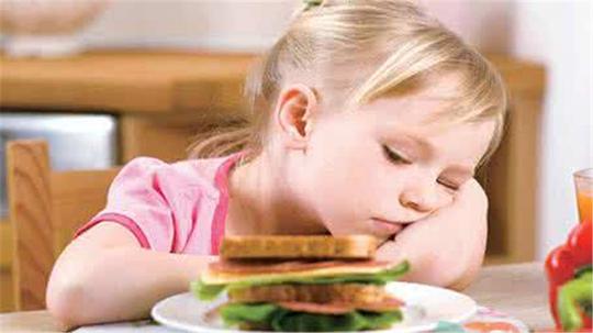 怎么看小孩缺铁性贫血 c8bc-fyeyqem3435715.jpg