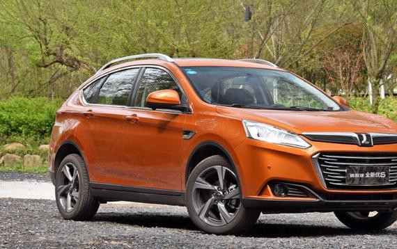 这车搭载宝马发动机，外观动感时尚，卖12万超实惠