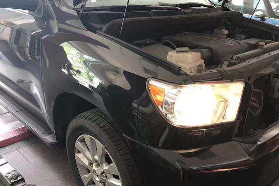 进口丰田20万公里不大修, 打开发动机舱就知道为啥了