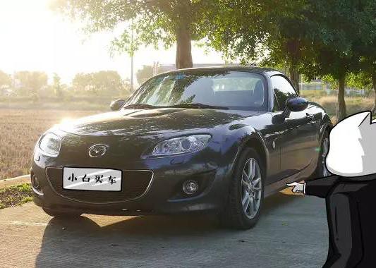 震惊！敞篷车主为了满足女票竟然跑去..