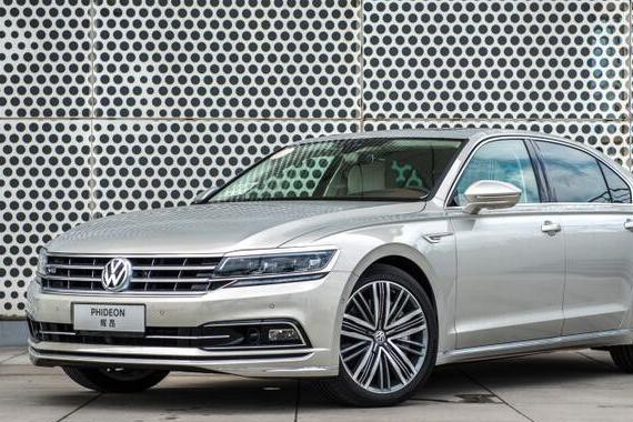 不想被举报，问题官员开什么车既享受又低调？