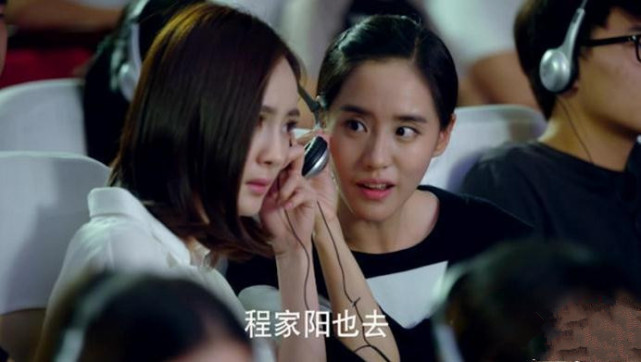 她是佟丽娅的同学,剧中花心的秋雅现实中的小