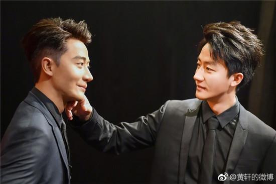 粉丝会公开批评明星团队?黄轩被经纪人拖后腿