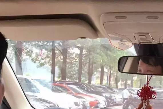 有一种改装车，叫本土VIP。我们凡人是理解不了的…