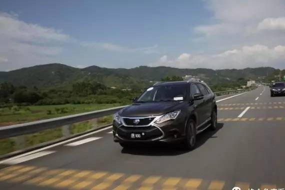 除了性能还能给你什么 试驾比亚迪唐100