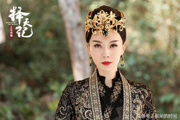 《择天记》圣后变脸史,还记得《暗算》的黄依