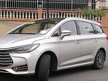 最美比亚迪现身街头，内饰豪华超GL8，奥德赛都怂了