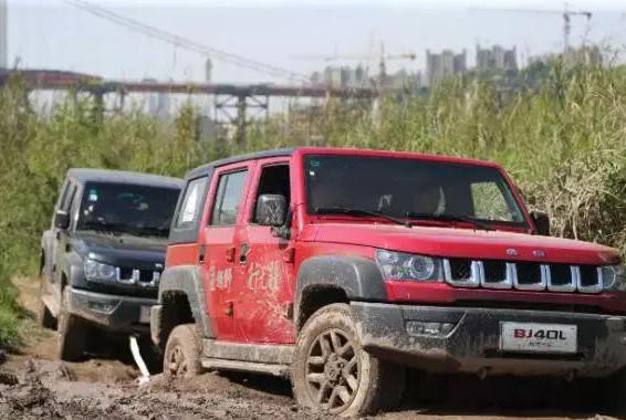 重庆哑巴洞体验民用军品，越野迷不能错过的神器