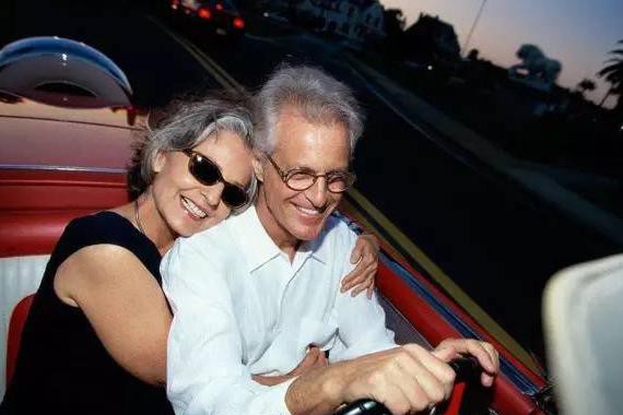 外媒评最适合老年人开的9款车，你妈妈喜欢哪一个？