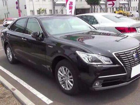 直击日本全新皇冠, 国产能有一半质量, 算造福国民了