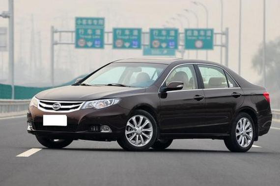 国产B级老大，4年前就标配液晶仪表中控屏为何停产