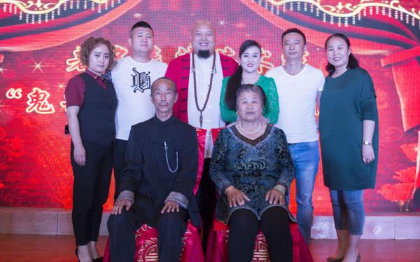 文章拜师天下第一快手鬼手王保合老师入室弟子
