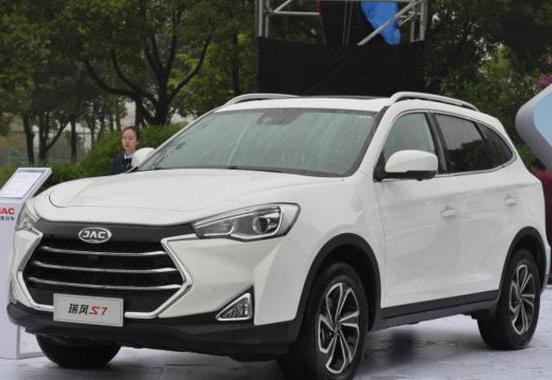 国产中型SUV，雷克萨斯前脸，奔驰内饰，11万