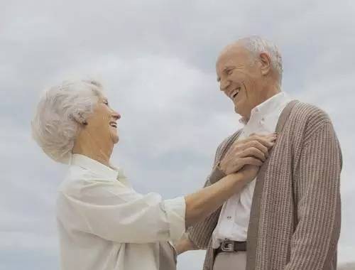 外媒评出最适合老年人开的9大车型，靠谱吗？