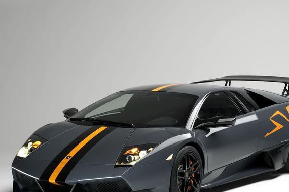 土豪揣700万买兰博基尼，到场一看钱不够尴尬到脸红