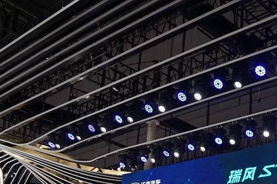 刚公布预售价就遭疯抢，这款SUV凭什么未上市先火