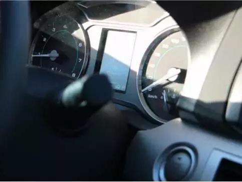 ​车子开久了变速箱总出问题？不是手动挡也要保养