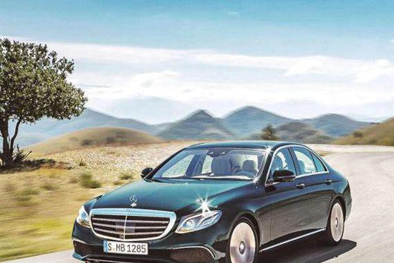 全新宝马5系对比奔驰E级 谁赢谁输还不一定呢？