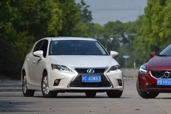 要省油，还要安全？ v40 vs CT200h
