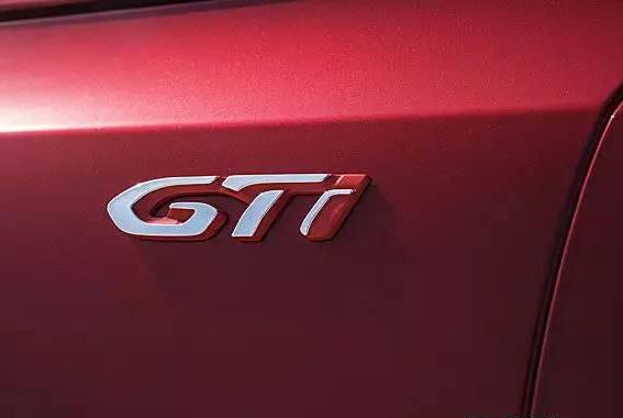 标致308 GTi网络发表定装照，性能成为媒体关注焦点