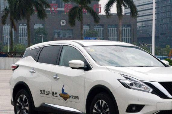 跟途昂一般大，有颜值有动力有四驱，20万起不加价