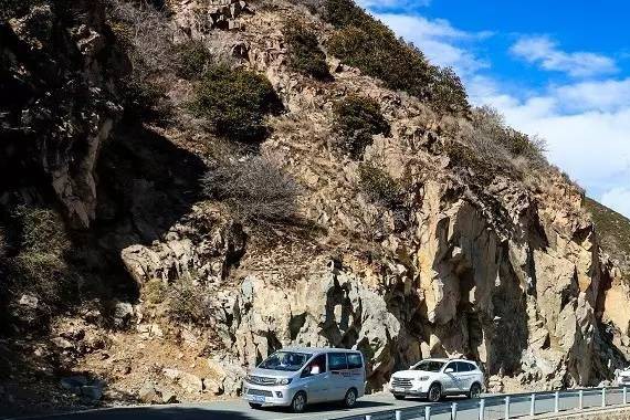 走最险的路遇最美的景 瑞风S7川藏线三日初体验