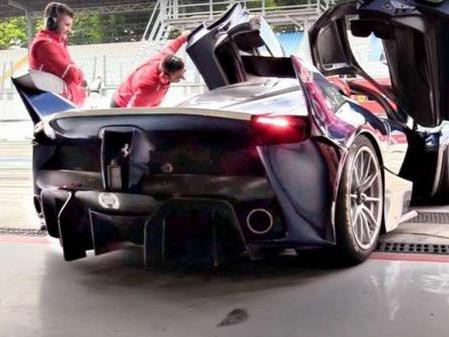 总价近2.7亿，14辆终极赛道法拉利 狂飙Monza赛道