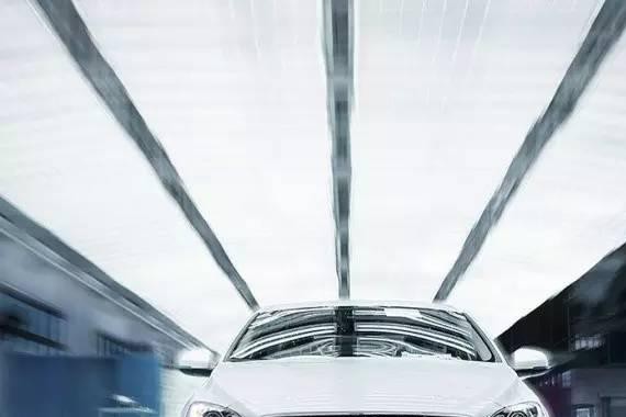 这款车值得入手，造型大气性能强劲，敢叫板帕萨特