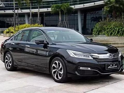 20万左右，不买SUV，这几款中级车更划算！