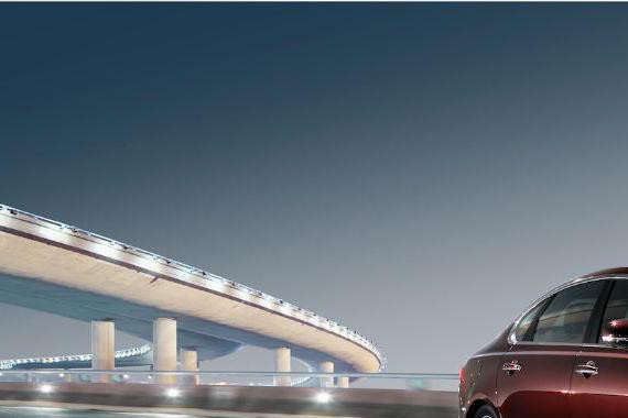 迷倒一切的不是“天使的眼神”，而是英伦风范