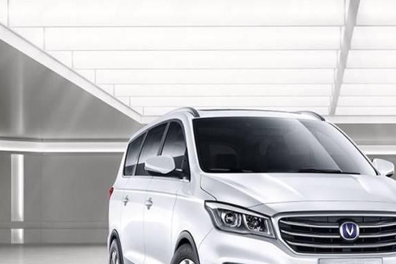 日本设计，轴距比宝骏730长， 6万多不输本田艾力绅