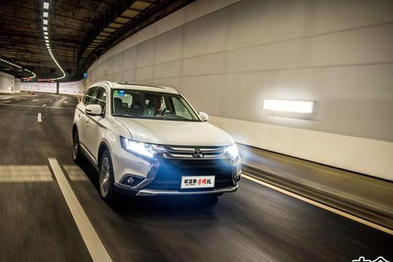 打脸某些论点 欧蓝德荣耀版撕掉低配标签