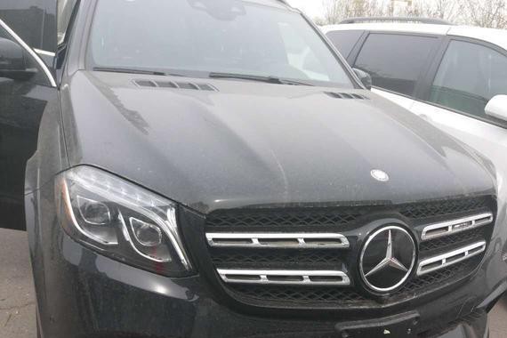 2017款奔驰GLS63AMG加版百公里4.5秒的豪华SUV