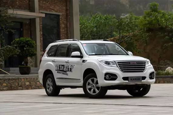 涉水能力强的各级SUV，再大的暴雨都不怕！