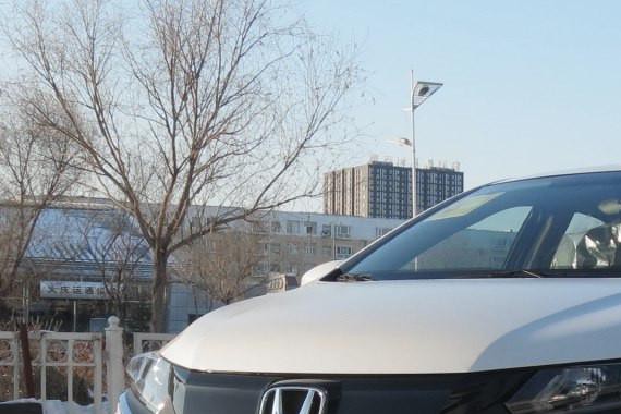 外观动感时尚又兼顾经济性 两厢小车当然受欢迎