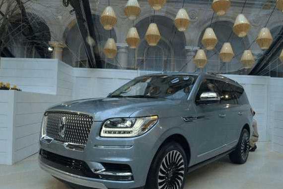 首款10AT豪车，可变悬架比揽胜气派，比揽胜更便宜