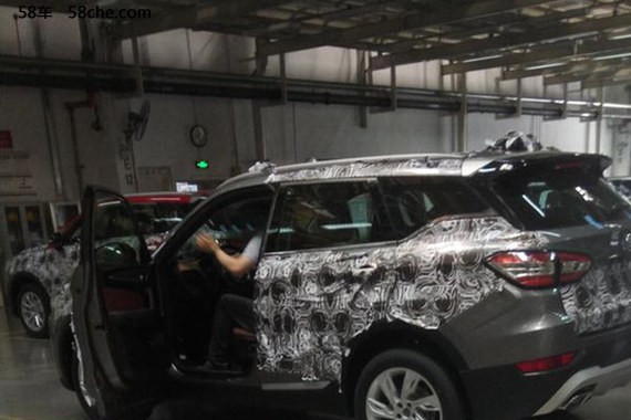 中华F60尾部谍照曝光 新车采用全新设计