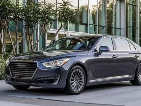 号称阿斯顿马丁，操控超宝马，内饰不输奔驰，50万起