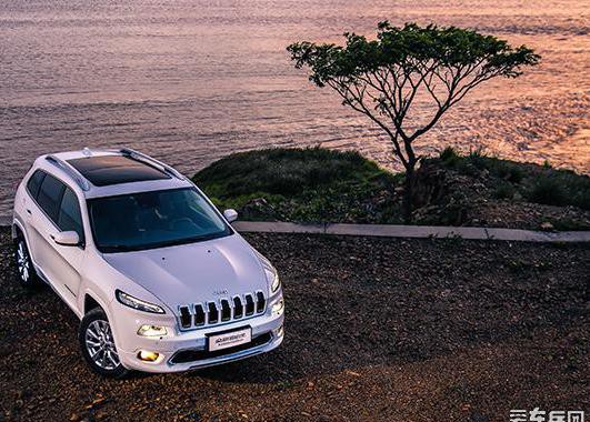 这辆SUV说自己无所不能，兵哥试了试，结果不服不行