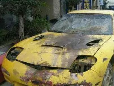 2000块收了辆垃圾车，花7万改装价值百万！