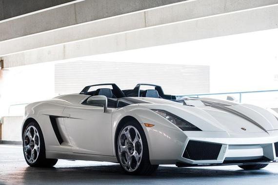 最美敞篷跑车，却用手枪弹夹做轮毂，法拉利都傻眼了