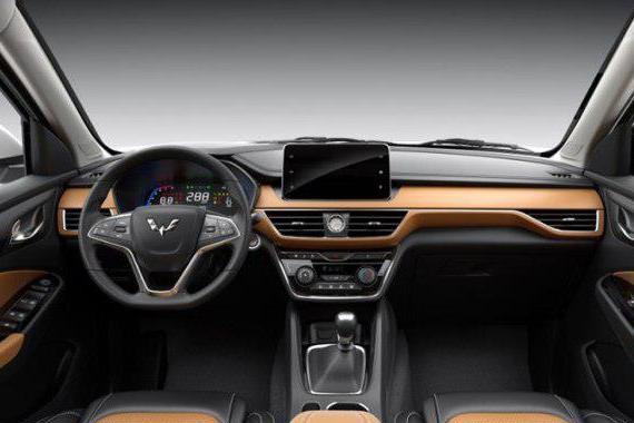 座椅布局有特色，五菱宏光首款SUV内饰曝光！