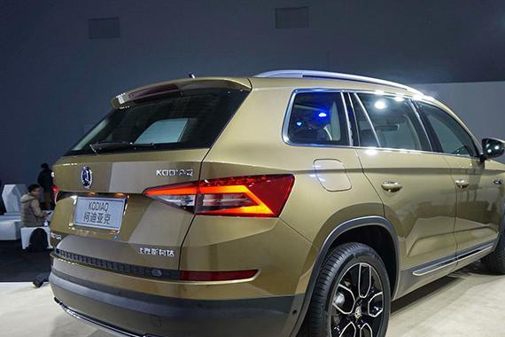 最低18万左右选一辆不是一般帅的SUV？我这有仨呢！