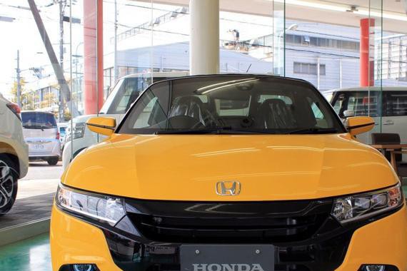 世界独有微型轿跑！三缸引擎14万，可惜丰田不卖中国