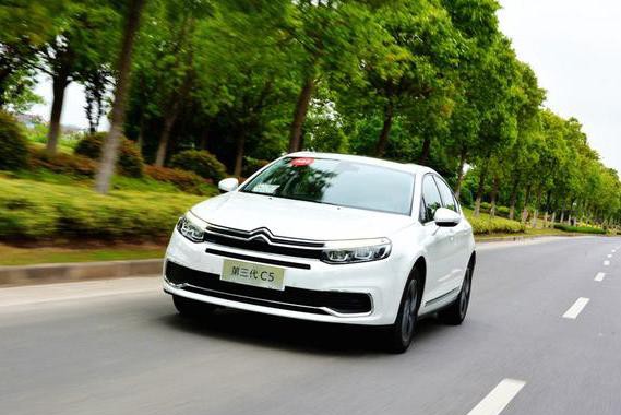 不玩颜值有理，新C5这回拼配置，讲舒适了