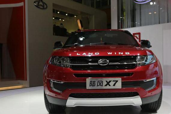 道上最牛哄哄的两台“国产豪车”，你买了吗？